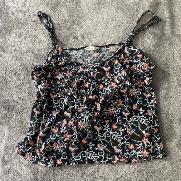 Shirt - Picture 1 of 4